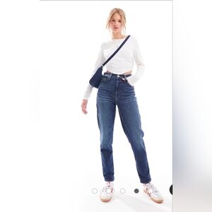 NWOT Levi's High-waisted Mom Jeans Sz 29x29